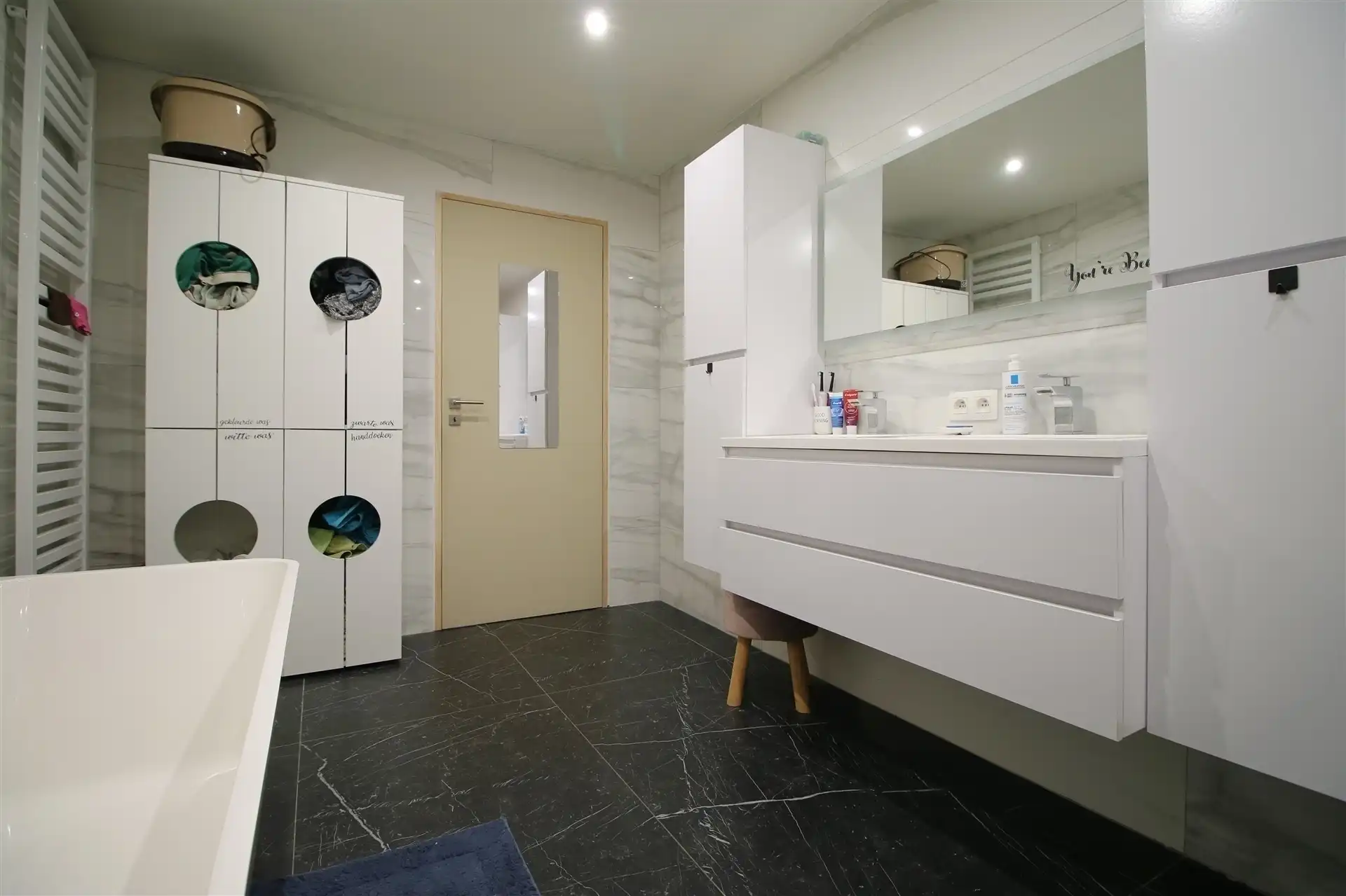 Gerenoveerde woning met 4 slaapkamers foto 12