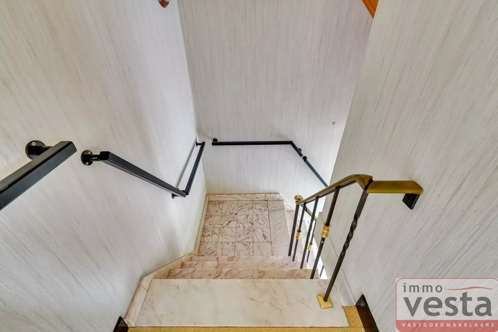 Ruime, landelijk gelegen woning op goede locatie foto 15