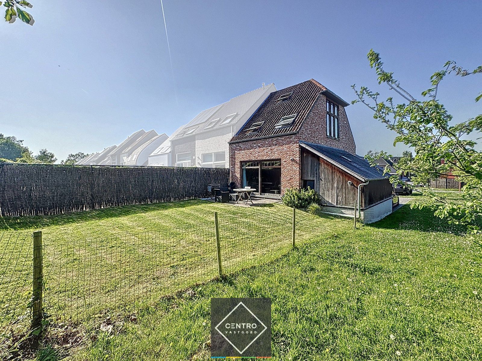 Leuke cottagewoning met alle COMFORT met 3 slpks, garage en ZUIDger. tuin! foto 21