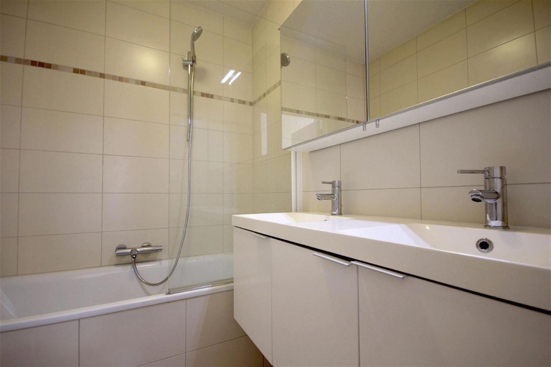 Rustig gelegen appartement met mooi terras foto 13