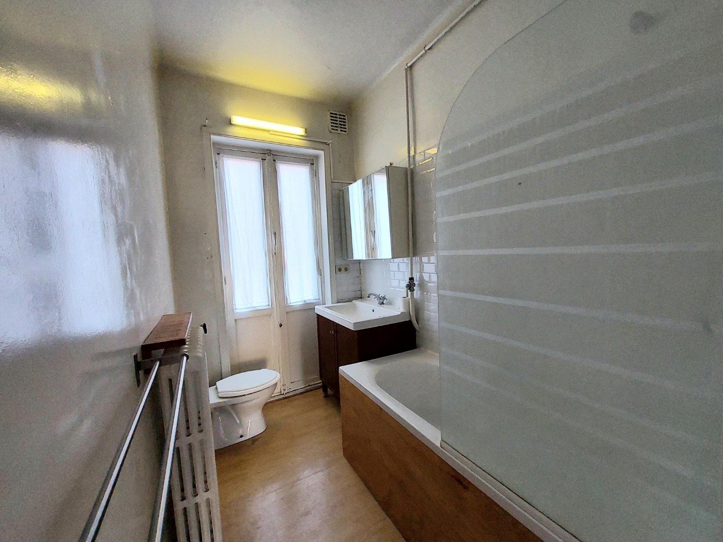 Ruime woning in art deco stijl foto 8