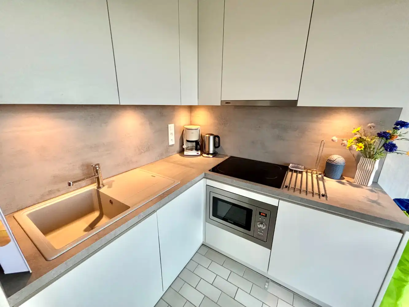 Knusse studio met fenomenaal duinenzicht foto 6