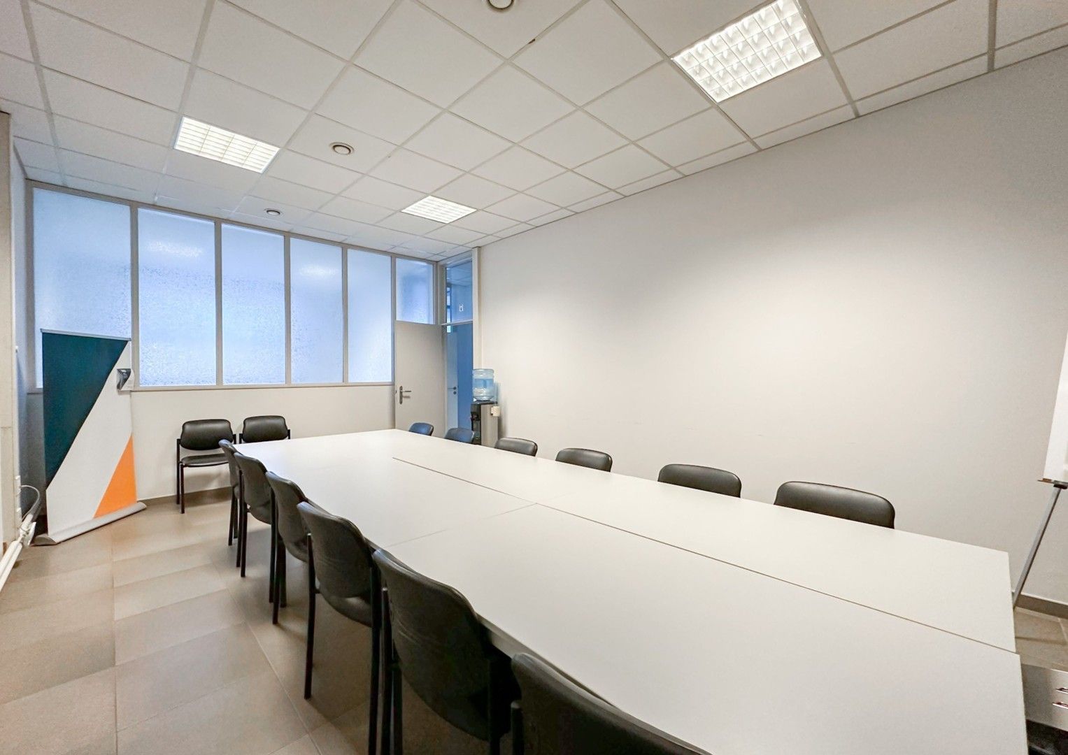 Commercieel gelijkvloers met grote zichtbaarheid in centrum! foto 12