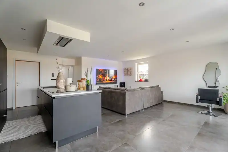 Energiezuinige halfopen woning met 3 slaapkamers. foto 16