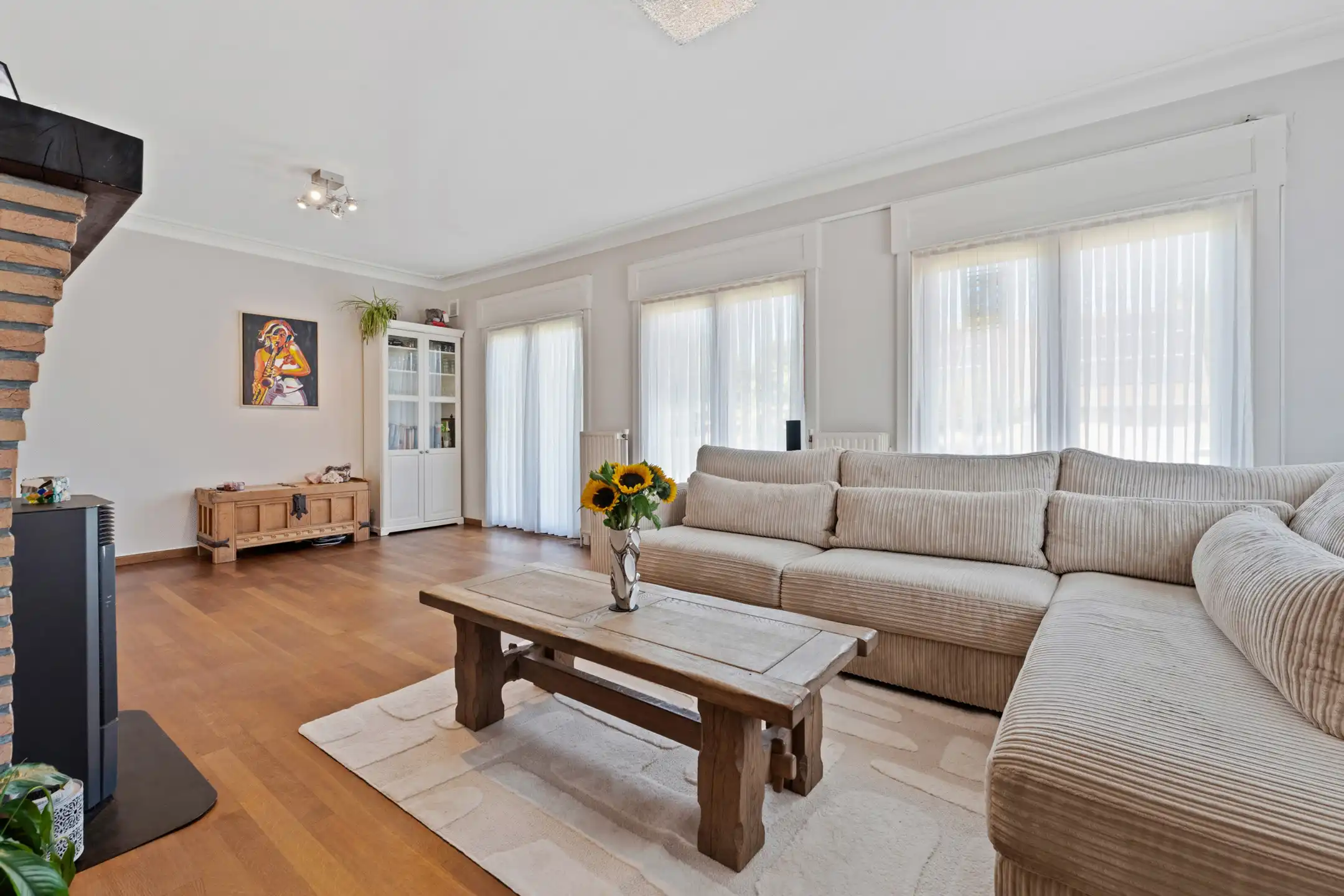 Instapklare woning met zwembad in Valmeer foto 3
