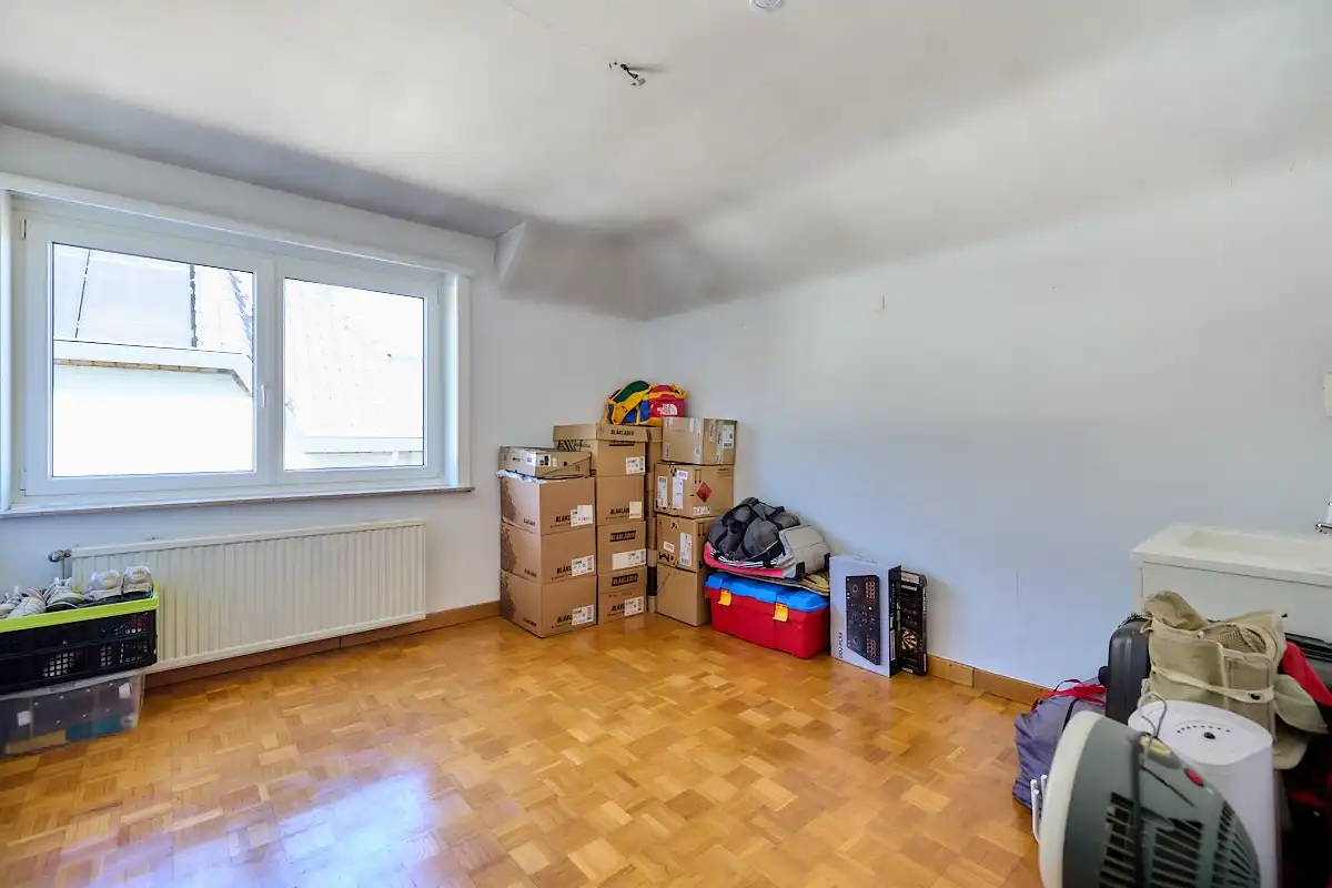 Karaktervolle gezinswoning met zonnige tuin en uitzonderlijk veel ruimte foto 18
