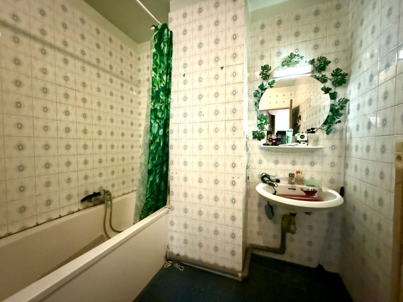 Ruim appartement met 2 slaapkamers en overdekt terrasje foto 10