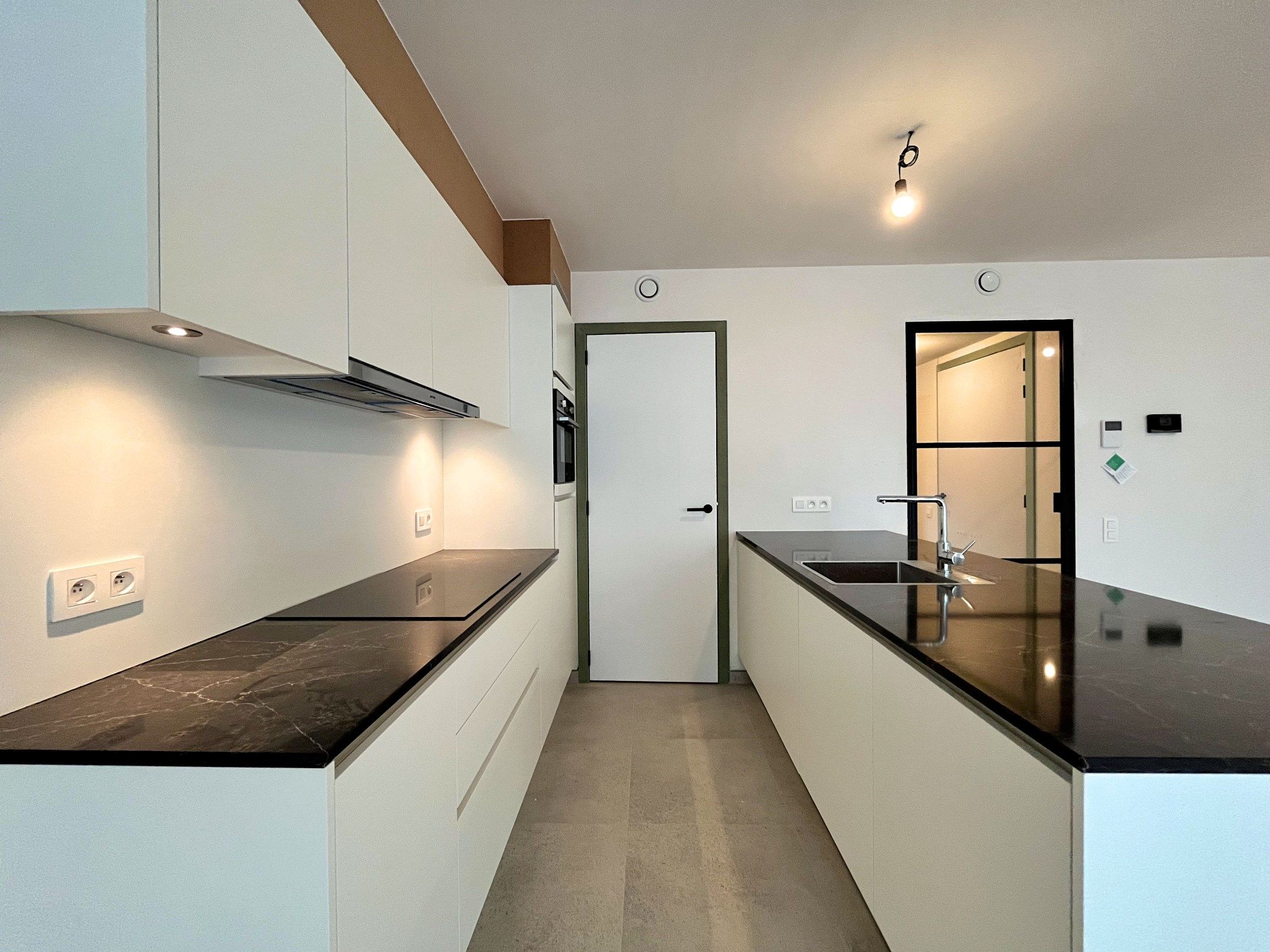 Prachtig appartement op 50m van de Zeedijk te Blankenberge foto 8