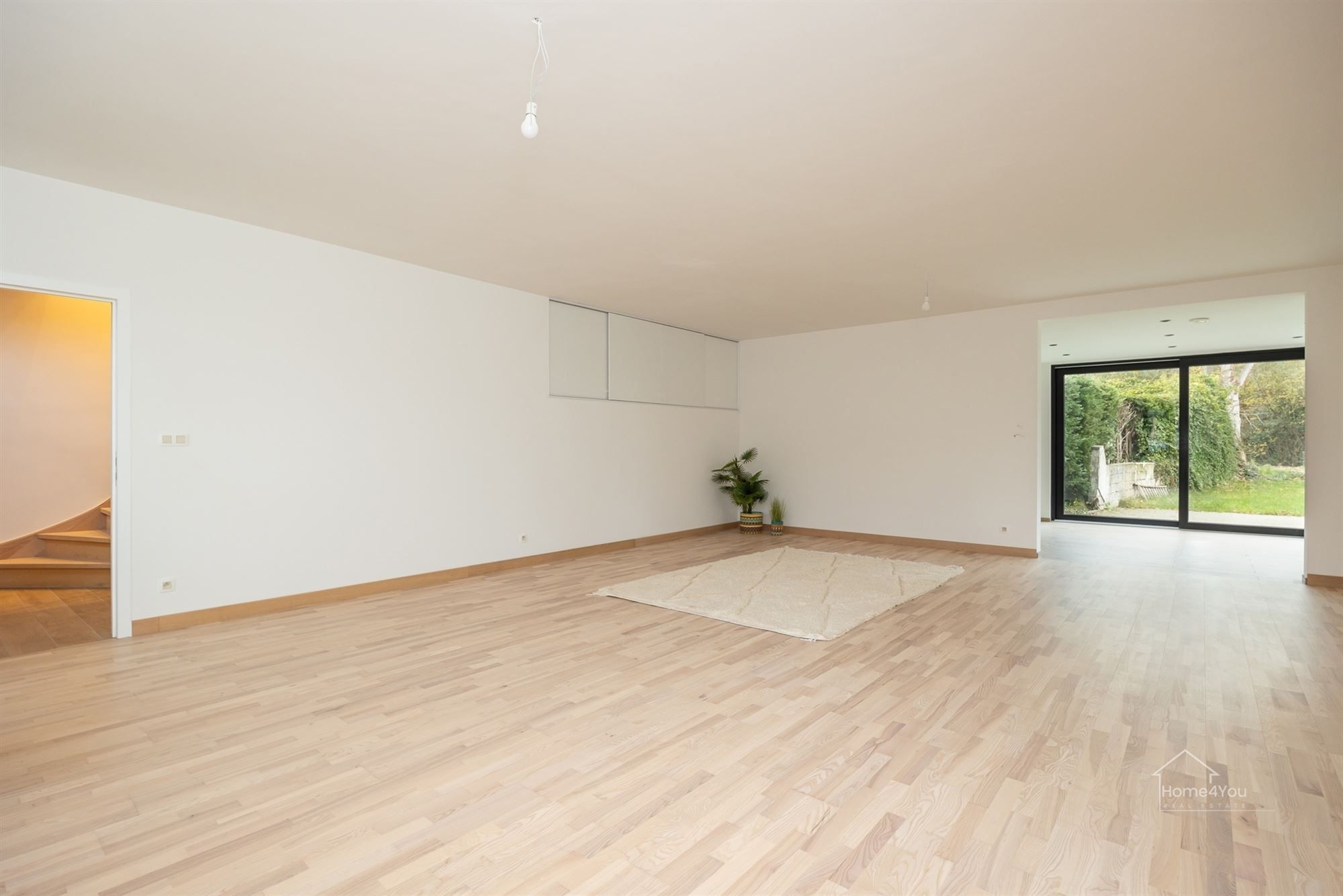 Volledig Gerenoveerde Hafopen Bebouwing - 3 Slaapkamers foto 3