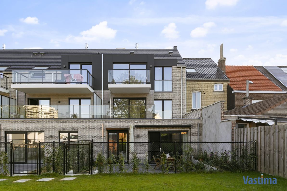 Recent appartement met 2 slaapkamers, terras en autostaanplaats foto 19