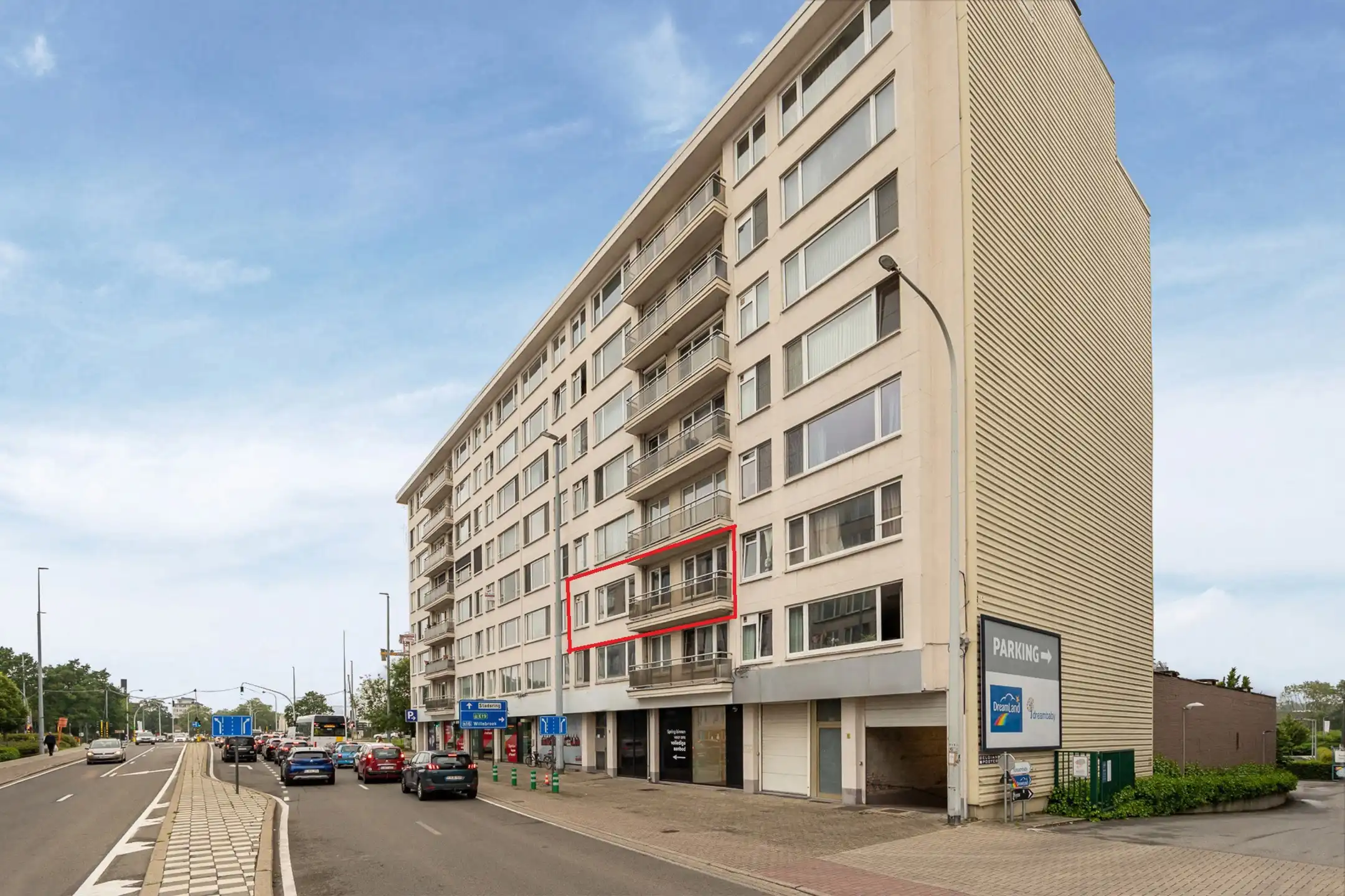 Tweeslaapkamer appartement met autostaanplaats foto 14