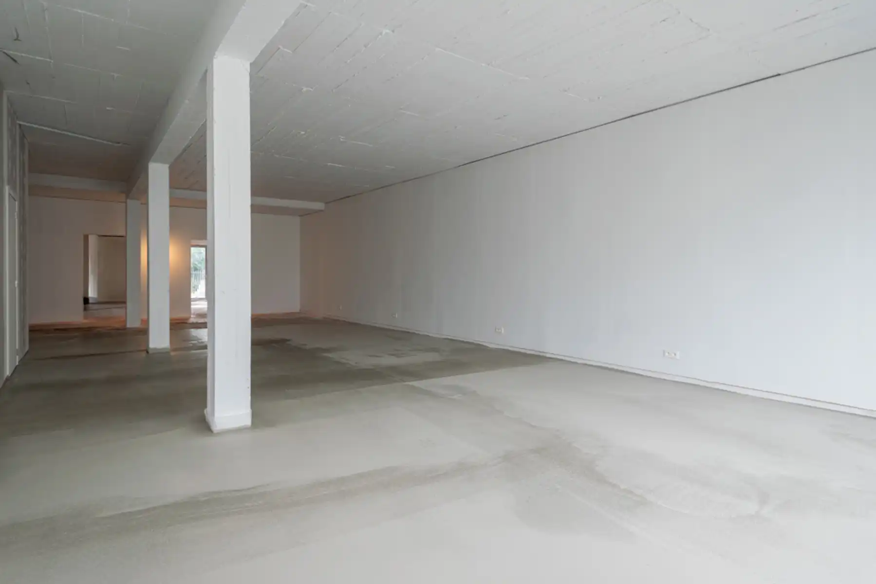 HANDELSPAND MET UITZONDERLIJKE VISIBILITEIT CENTRUM SCHILDE foto 5