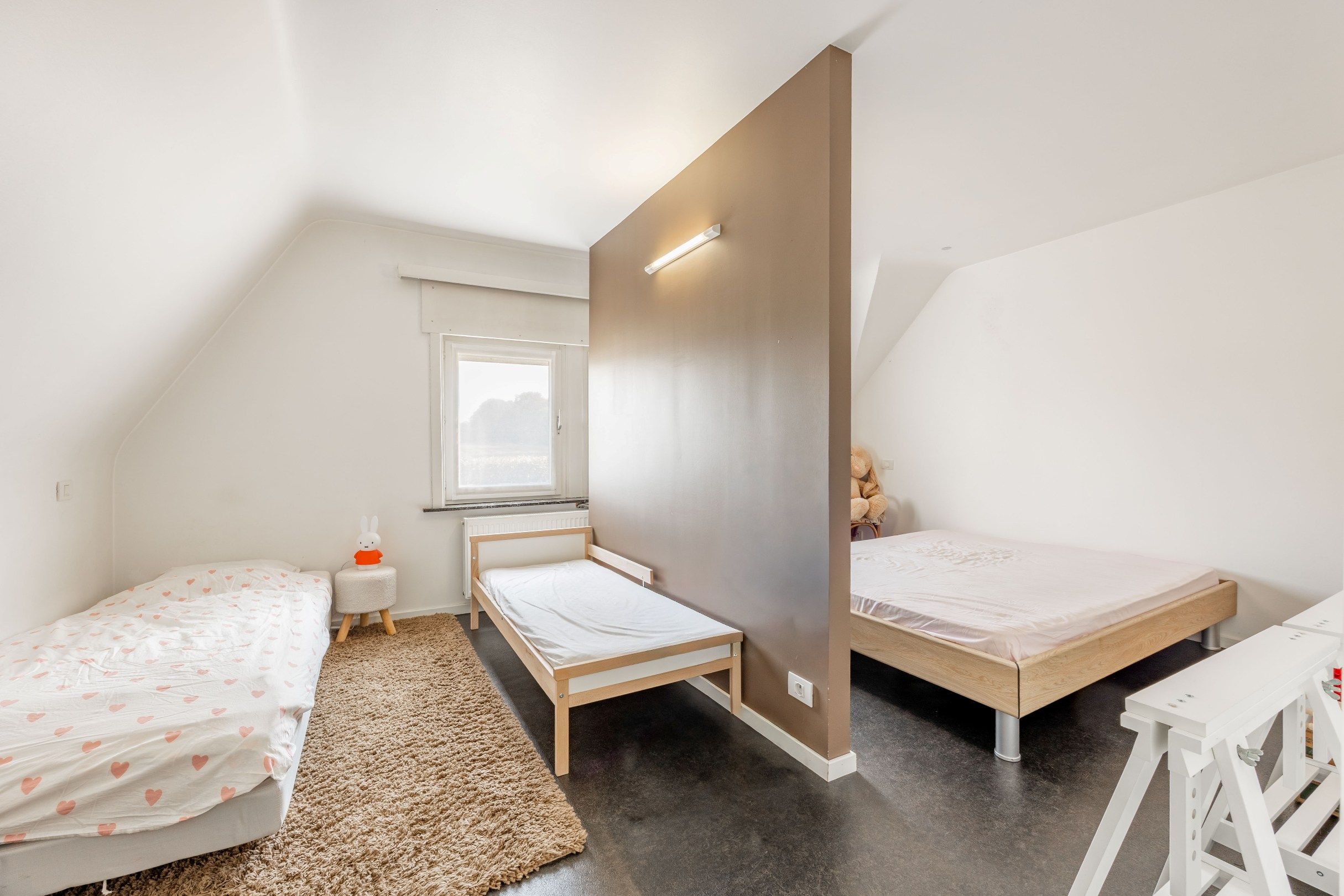 INSTAPKLARE GEZINSWONING MET GARAGE foto 20