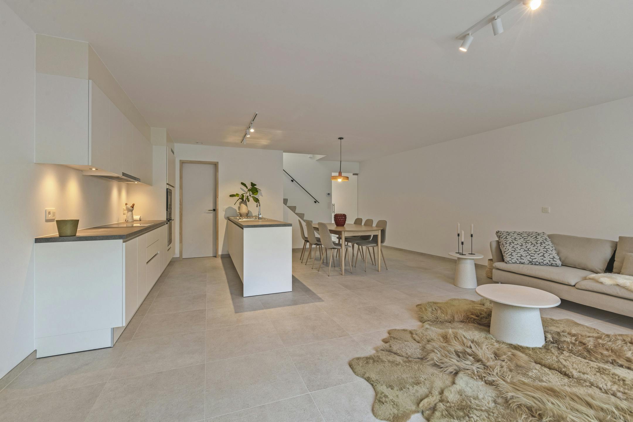 Huis te koop in centrum Veurne foto 2