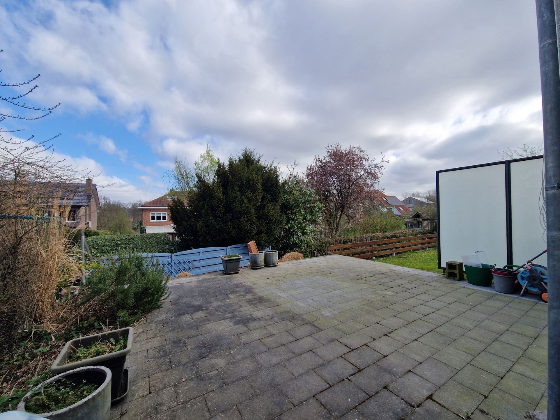 Ruime woning met 3 slaapkamers op uitstekende ligging foto 10