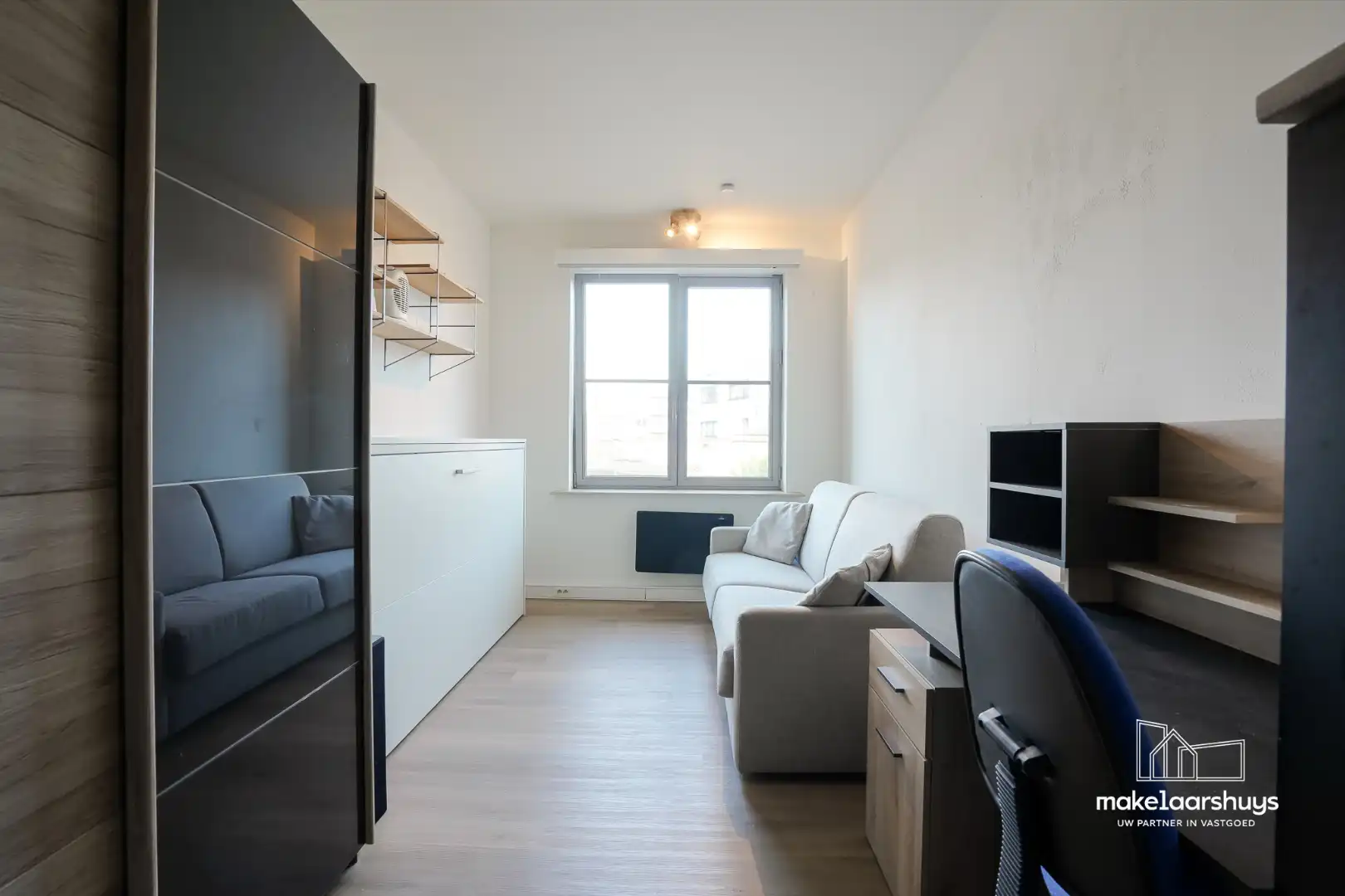 Binnenkort te koop - Gemeubelde studio te Gent  foto 2