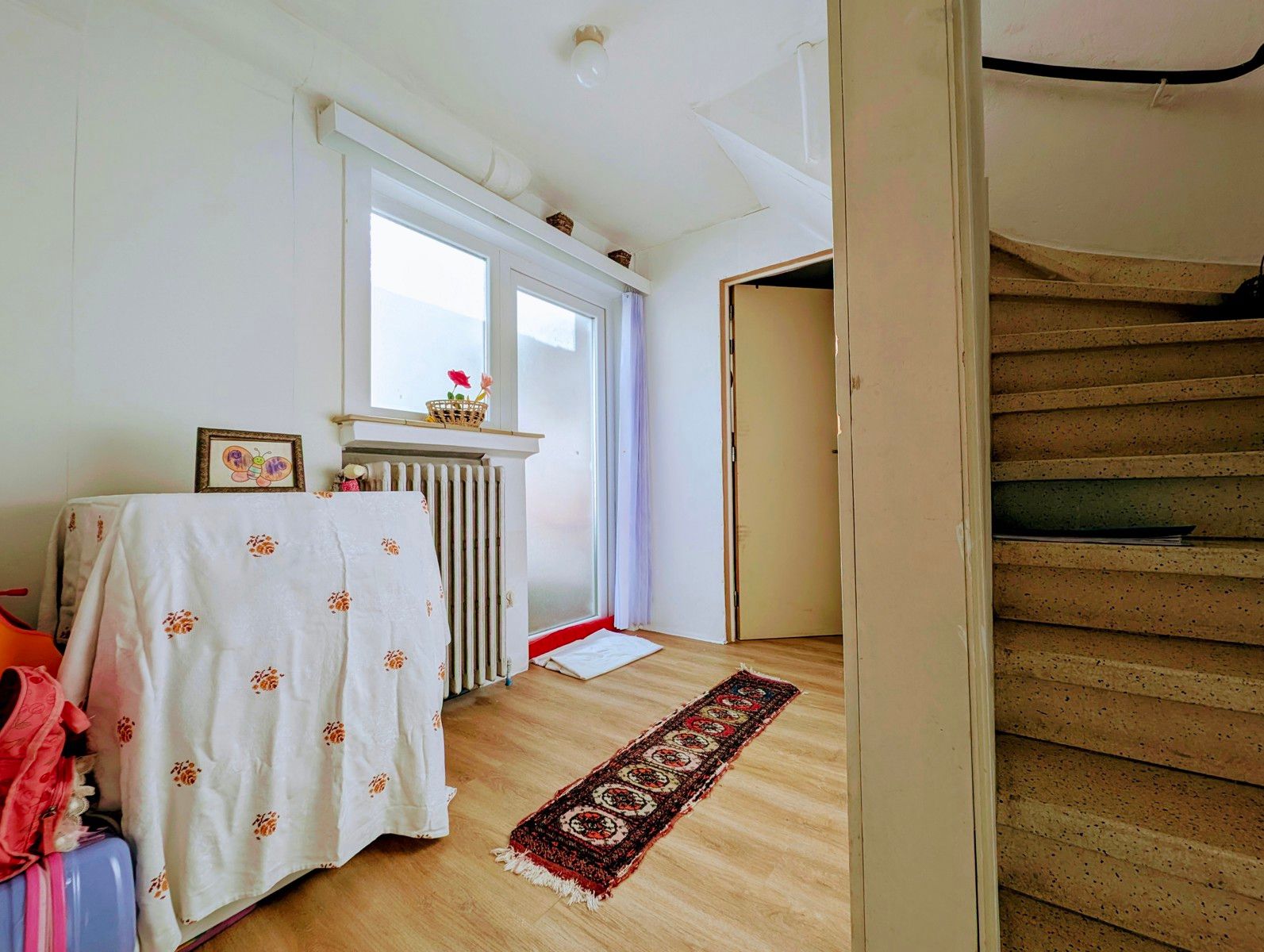 Instapklaar gelijkvloers appartement met 2 slaapkamers & polyvalente ruimte! foto 5