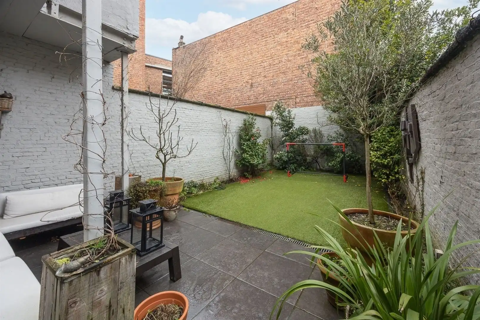 Karaktervolle herenwoning met zee aan ruimte foto 18