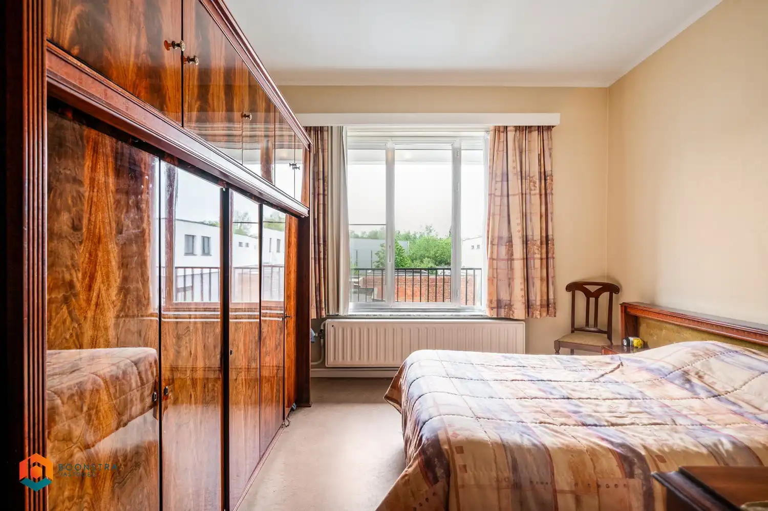 Ruim 2 slaapkamer app met terras en garage foto 9