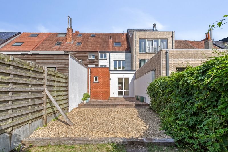 INSTAPKLARE GEZINSWONING MET TUIN NABIJ UZ GENT foto 5