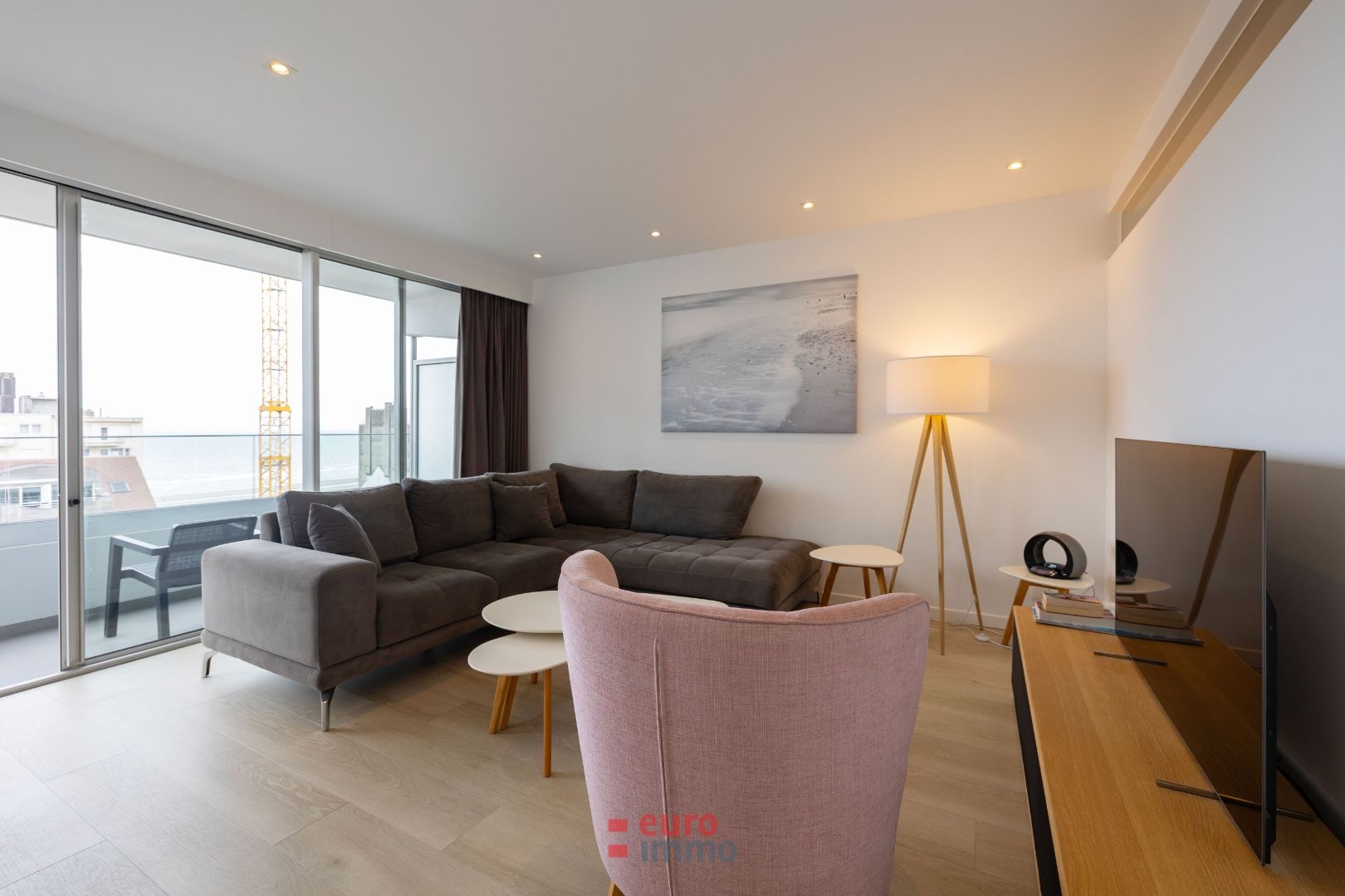 Prachtig gerenoveerd appartement in het hart van Nieuwpoort foto 9