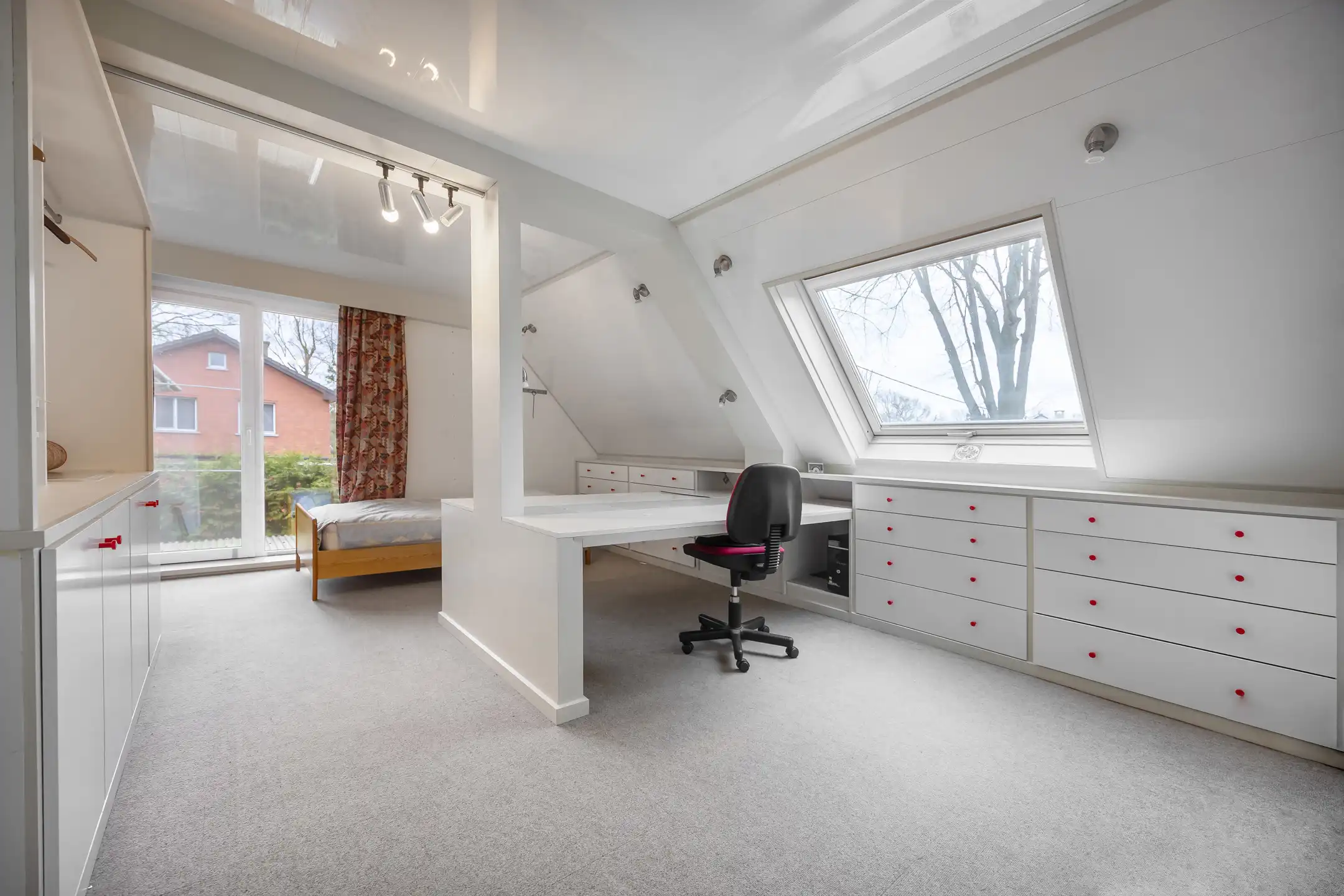 Ruime halfopen woning op zuidgericht perceel van 752 m² foto 18