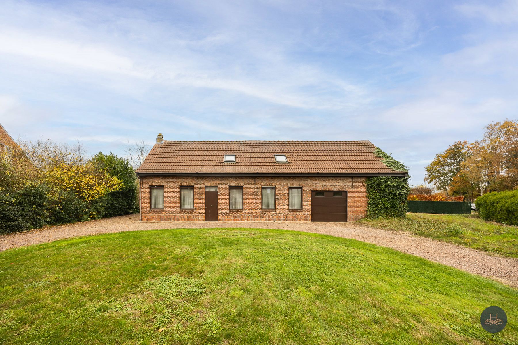 Hoofdfoto van de publicatie: Ruime hoeve met potentieel op toplocatie