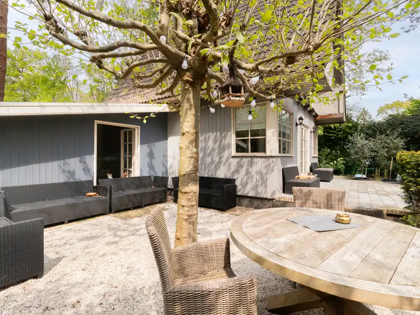 Te renoveren open bebouwing in een groene oase foto 15