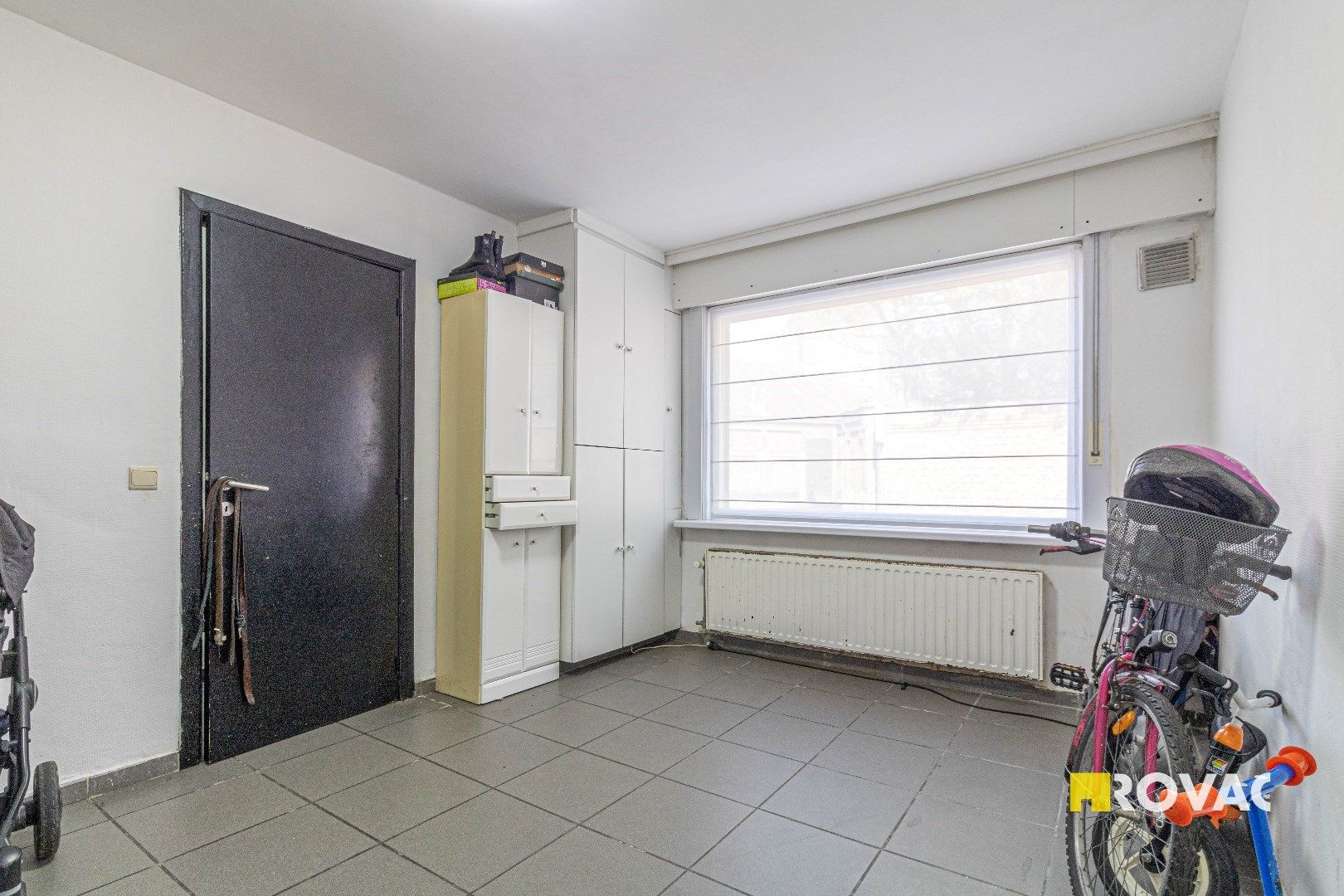 Ruime woning met 4 slaapkamers en dakterras in centrum Roeselare foto 24