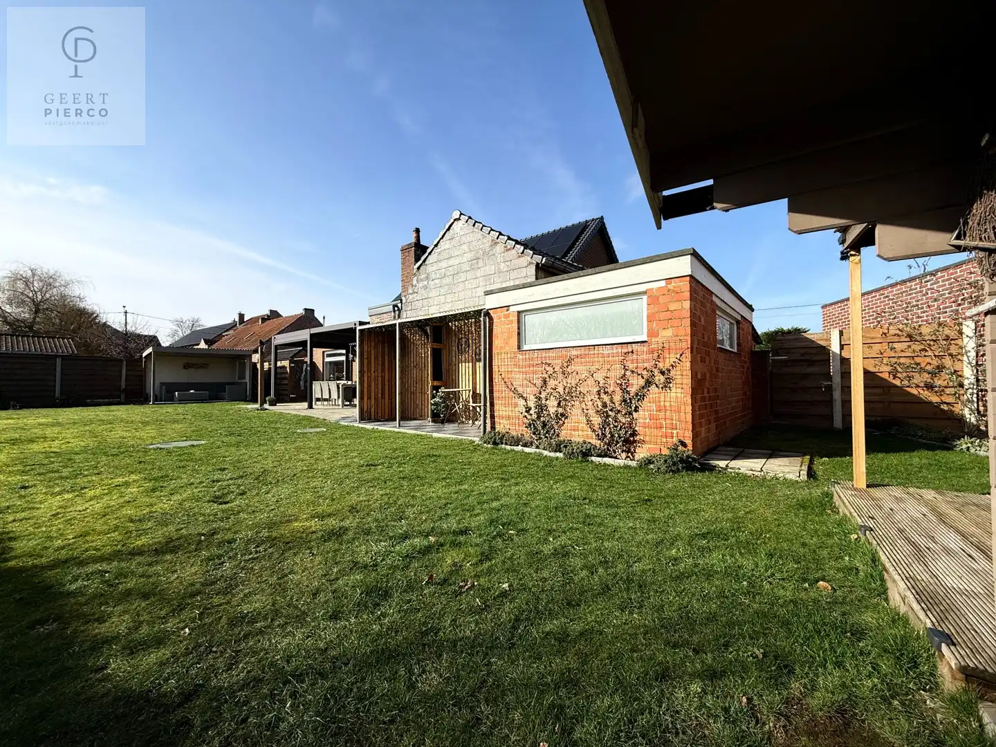 Knappe gerenoveerde gezinswoing foto 53