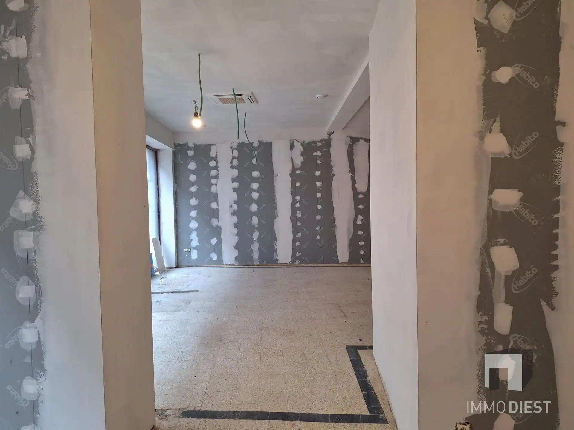 Handelspand in de mooiste winkelstraat van Dies foto 2