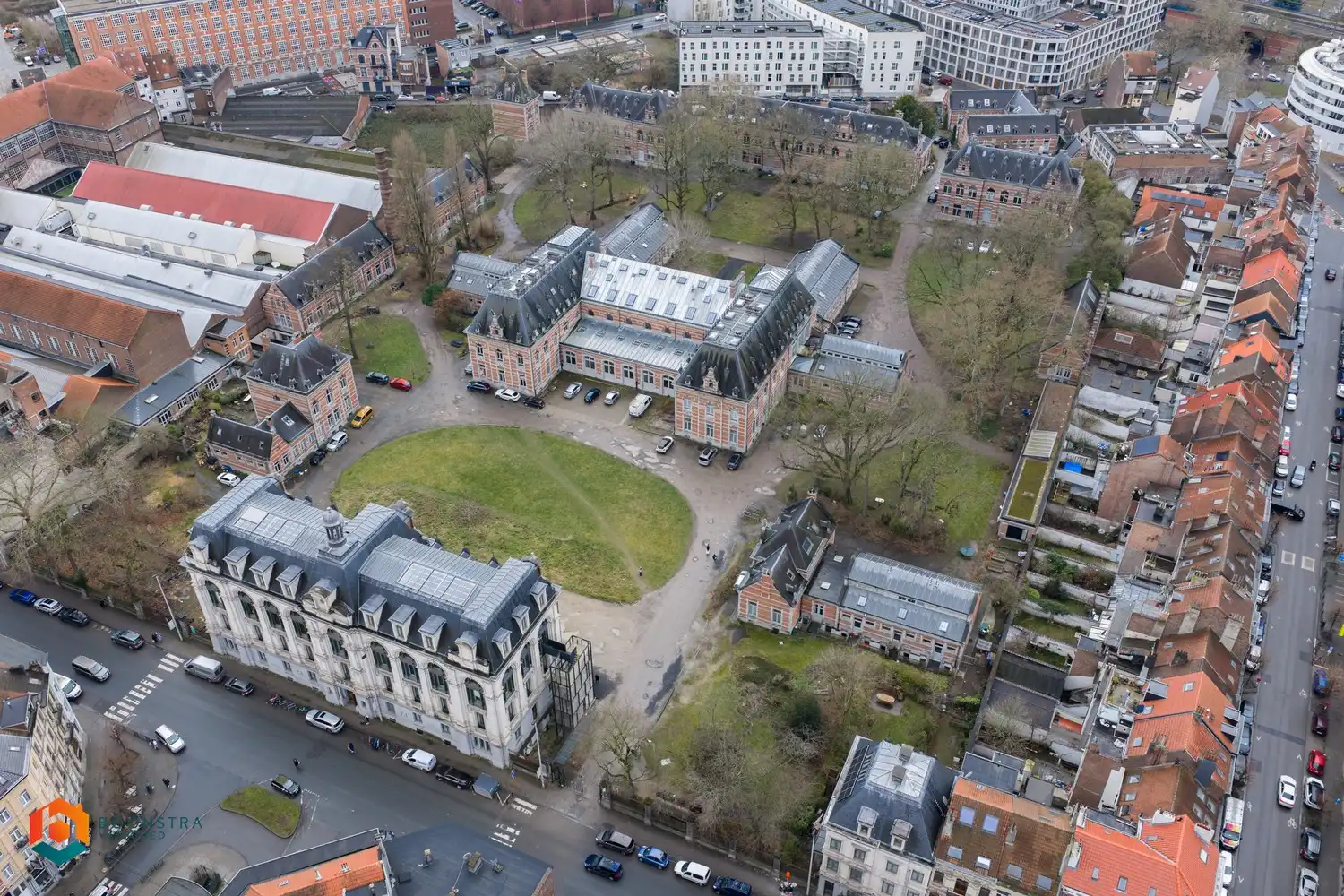 Ruimtelijke industriële loft (+/- 194 m²) met 3 slpkrs foto 24