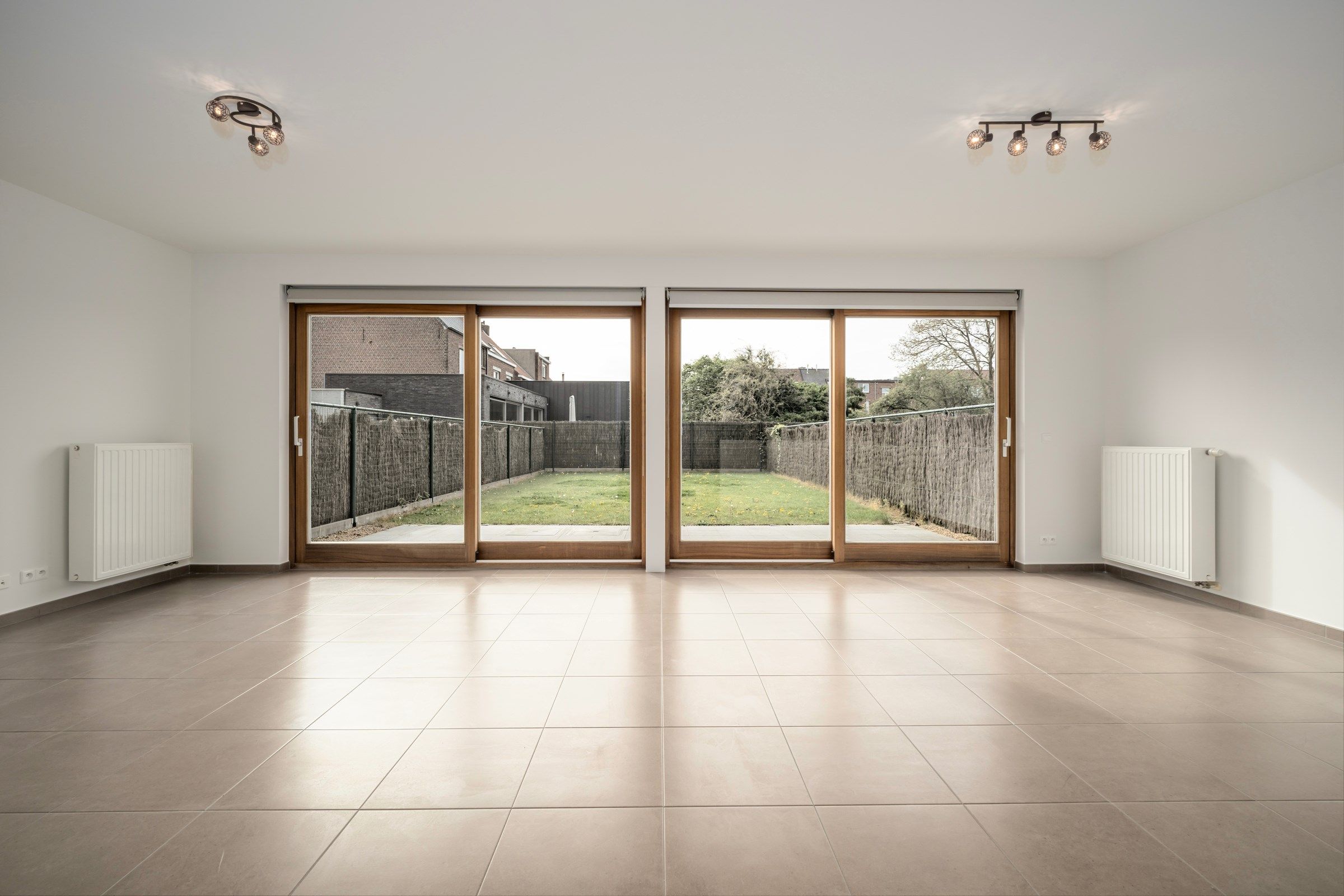 MODERNE WONING MET 3 SLAAPKAMERS foto 2