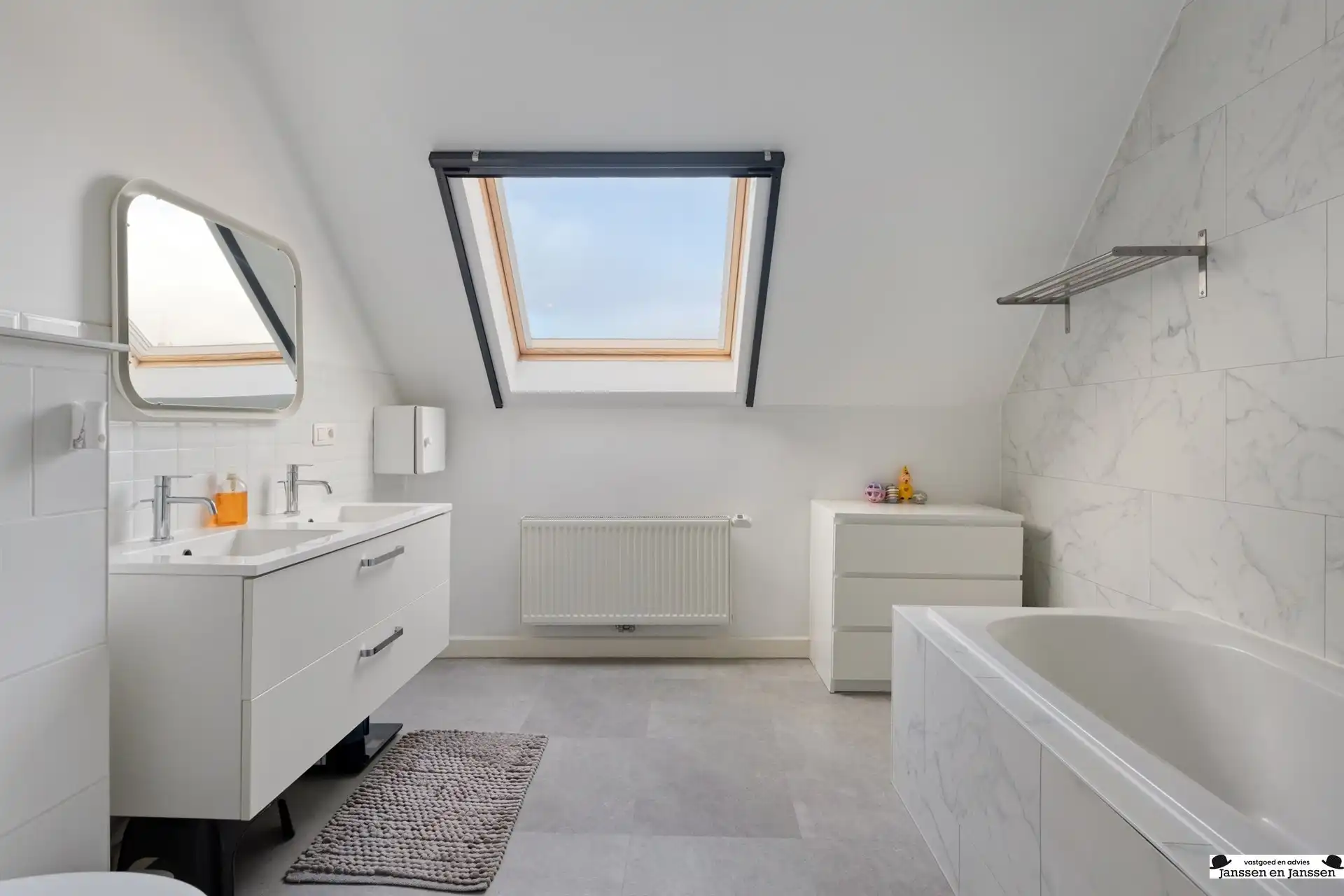 Moderne eengezinswoning foto 13