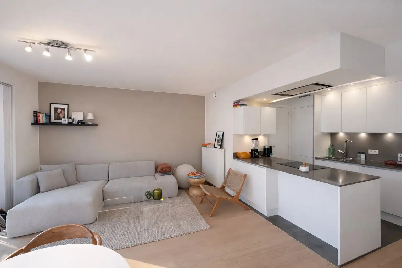 Appartement in villa-residentie met parkeerplaats inbegrepen foto 4