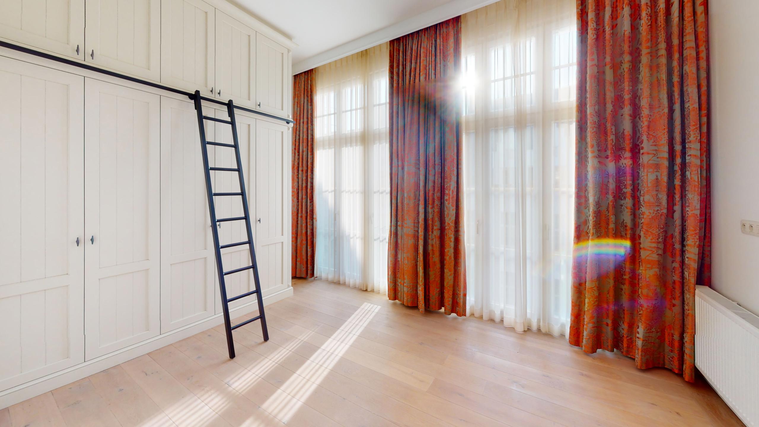 ANTWERPEN-CENTRUM - Gerenoveerde Stadsvilla in het hartje van de stad. foto 12