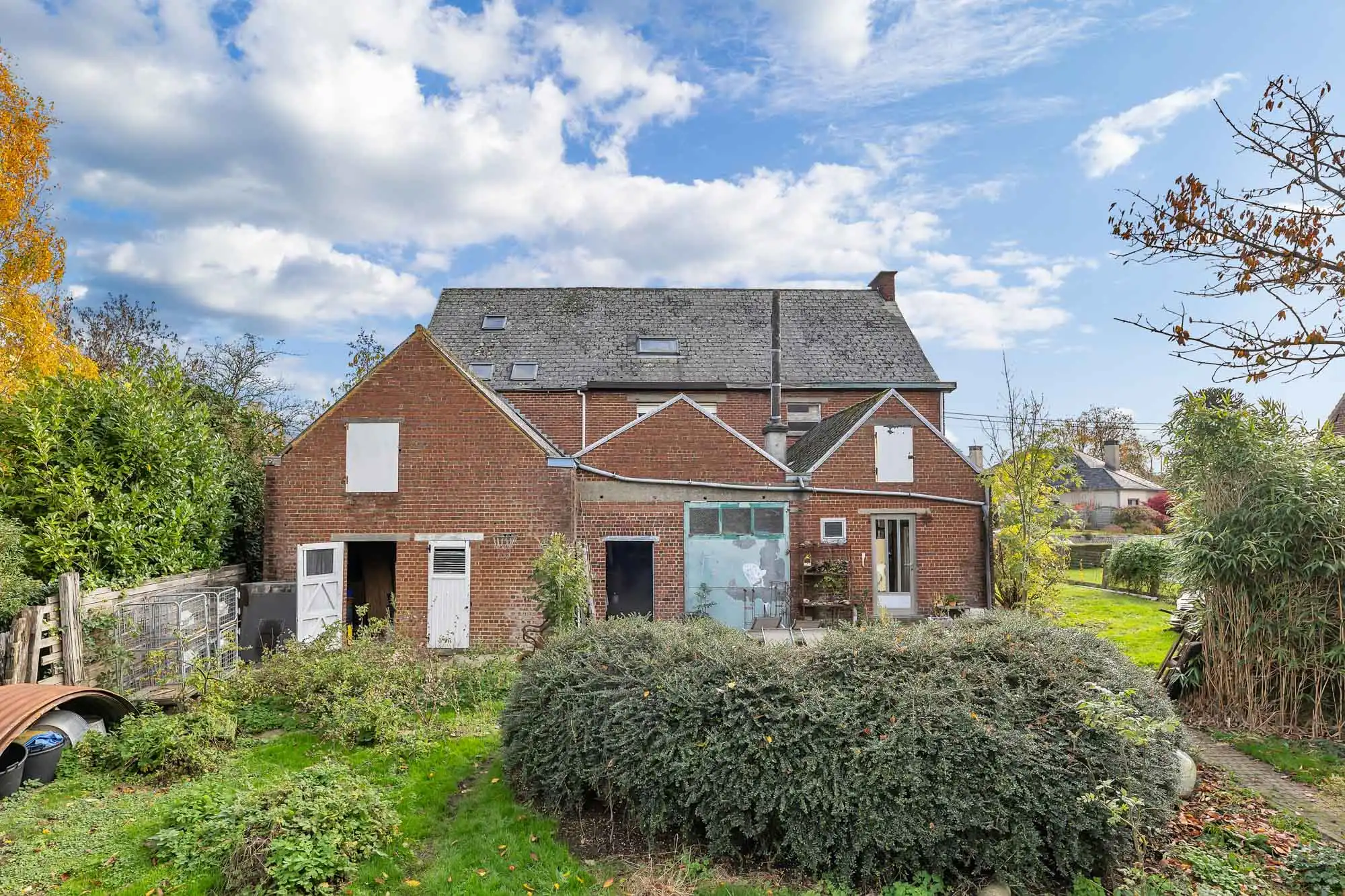 Woning met loods en 510 m² bewoonbare oppervlakte in Velzeke foto 3