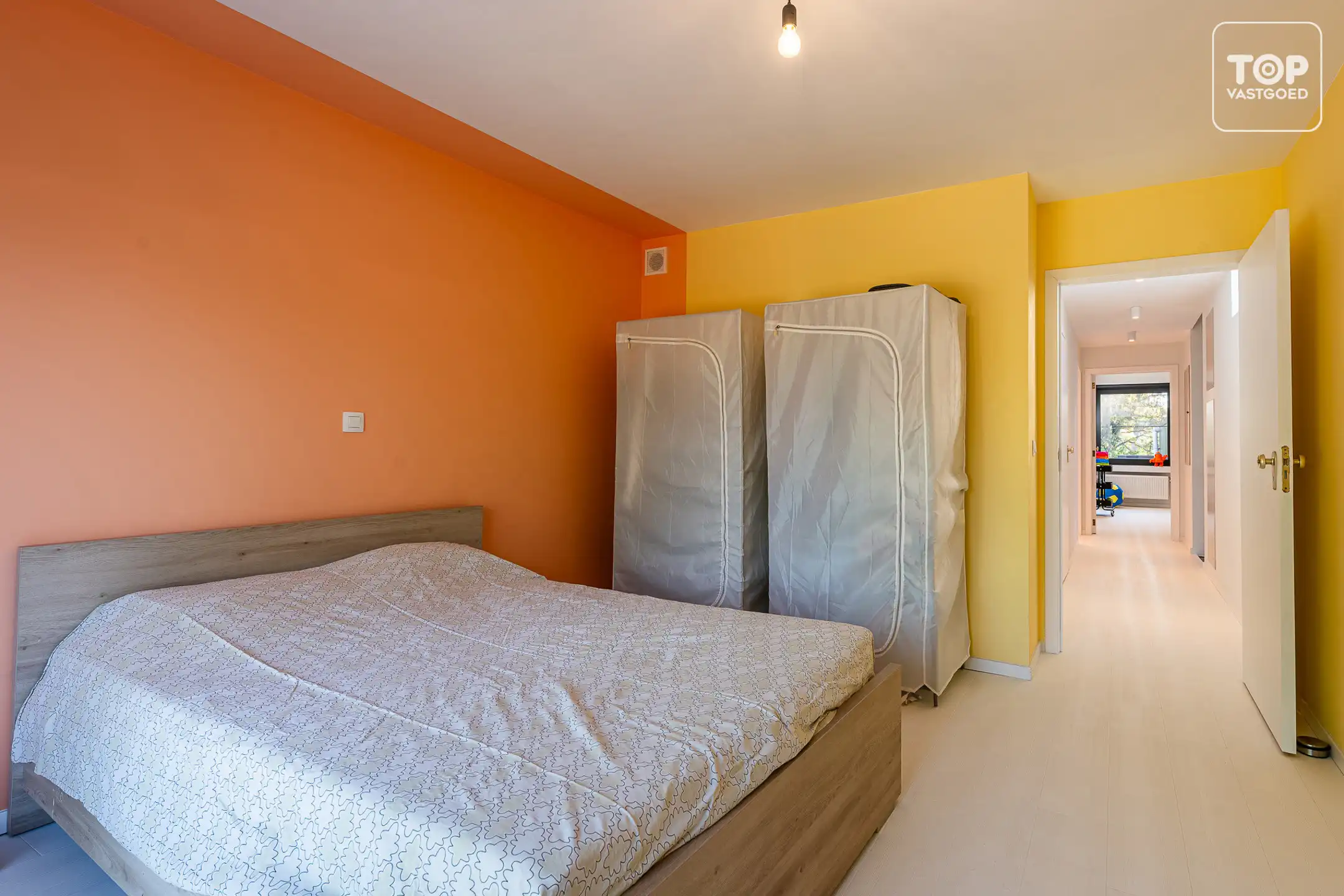 Gerenoveerde woning in een rustige buurt foto 14