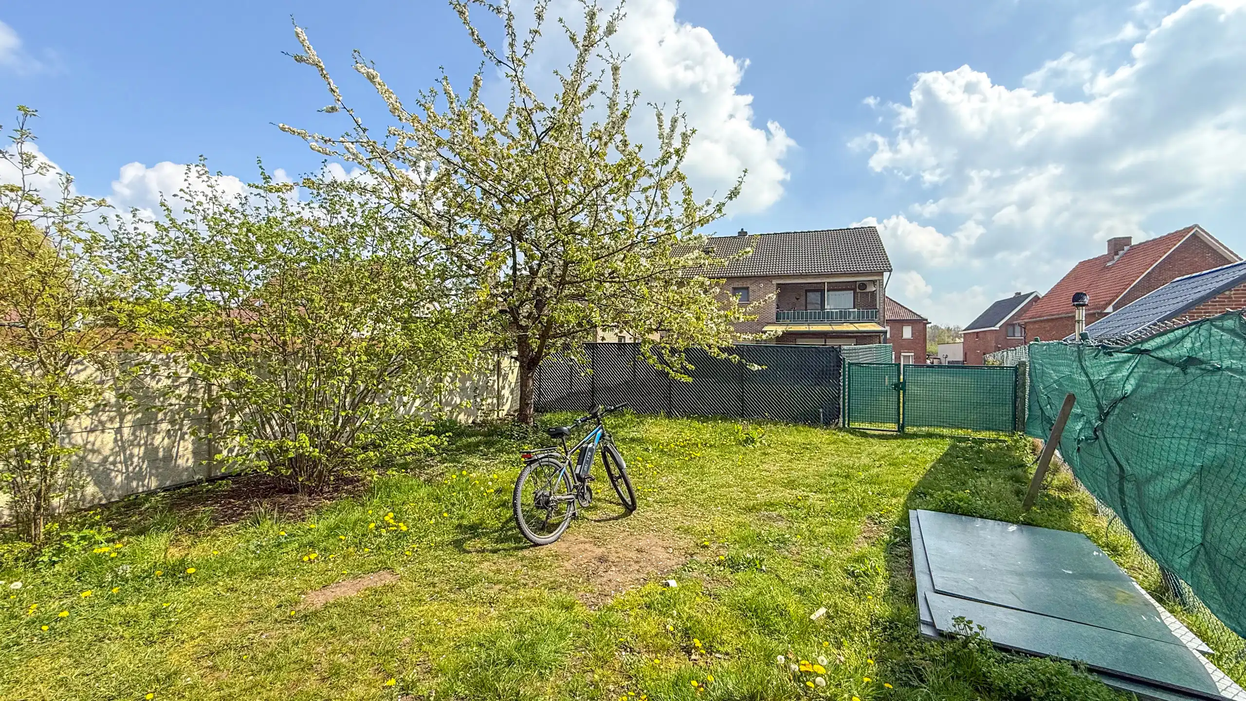 Ruim appartement met 3 slpks en tuin nabij het centrum! foto 25