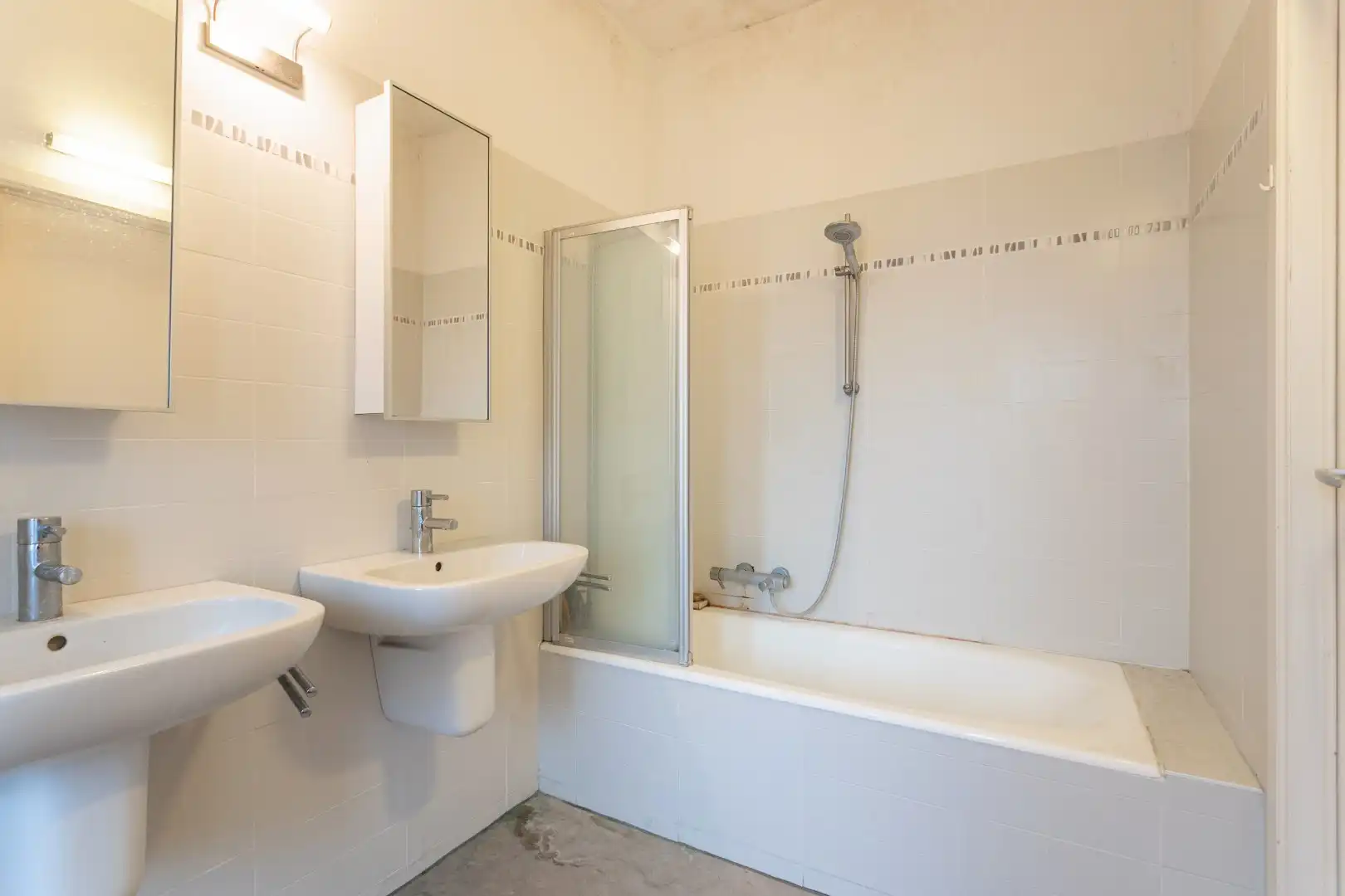 Opbrengsteigendom: commercieel glv en 3 appt foto 18