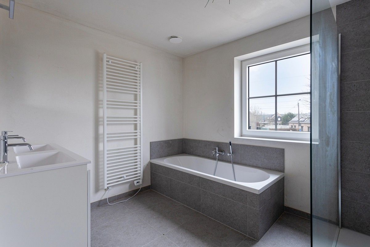 Instapklare Nieuwbouwwoning te Blaasveld foto 14