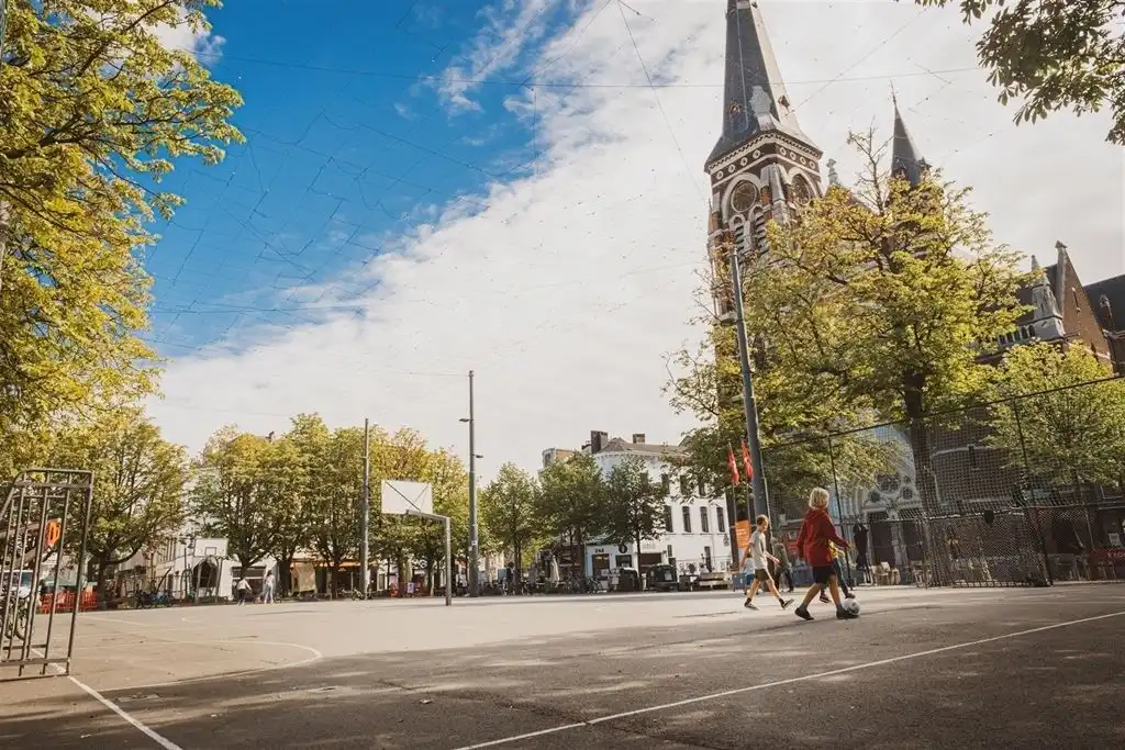 Kwalitatief gerenoveerd appartement met terras foto 21