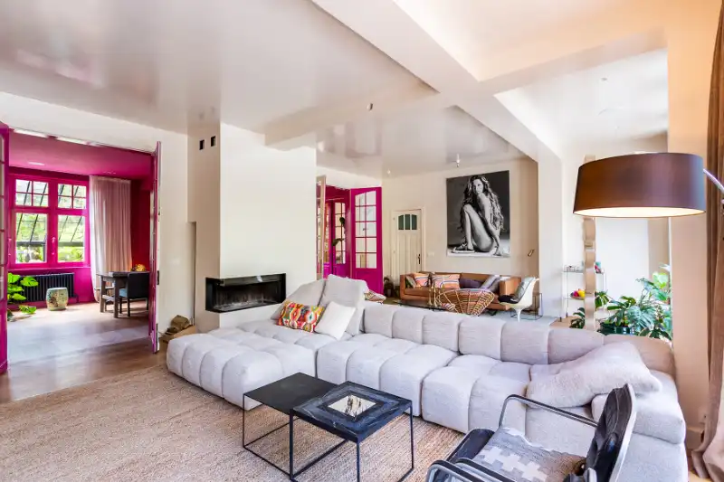 Unieke karaktervolle villa met parktuin, zwembad en een zee van ruimte,luxe alom! foto 9