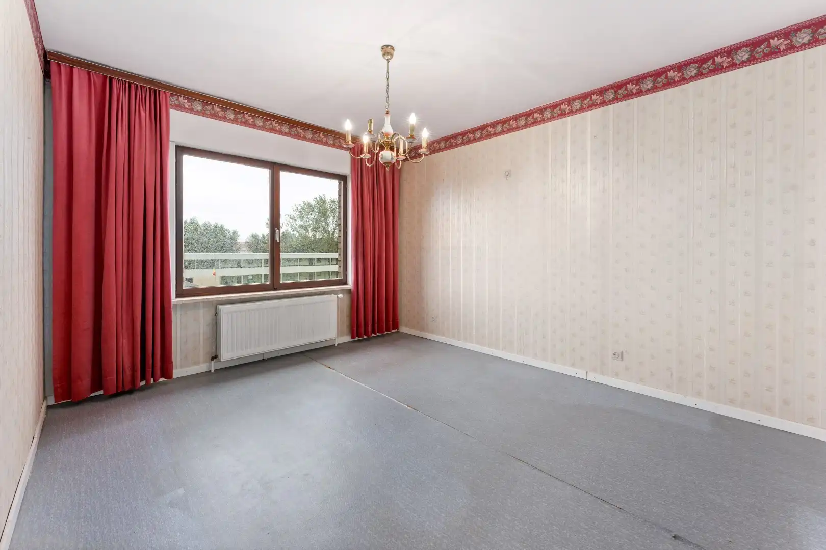 Te renoveren woning nabij zee en strand foto 15