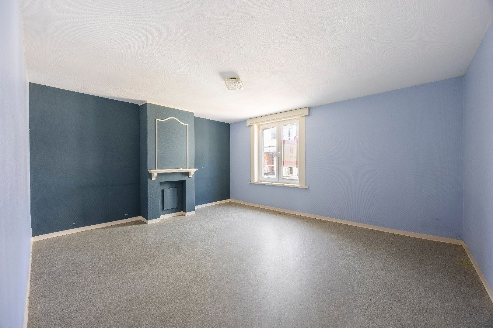 Te renoveren woning met garage en tuin  foto 12