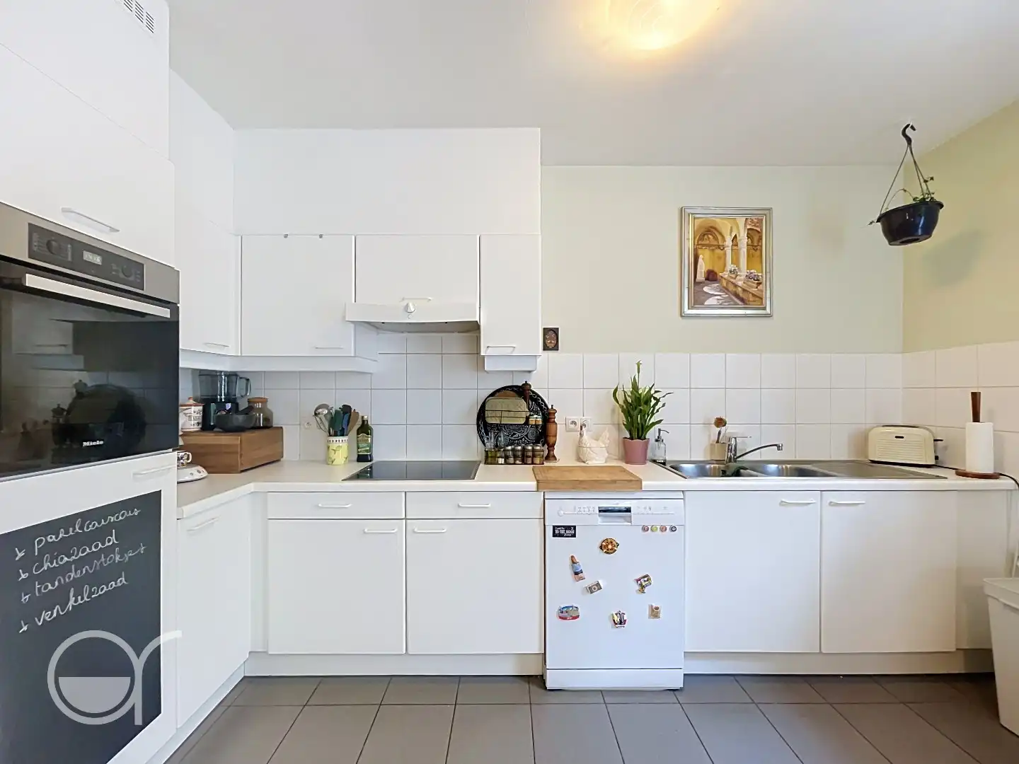 Twee slaapkamer appartement in rustige woonomgeving foto 4