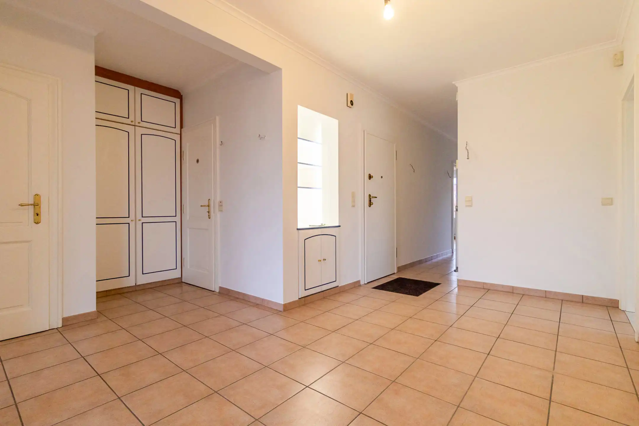 Prachtig appartement met 3 slaapkamers foto 2