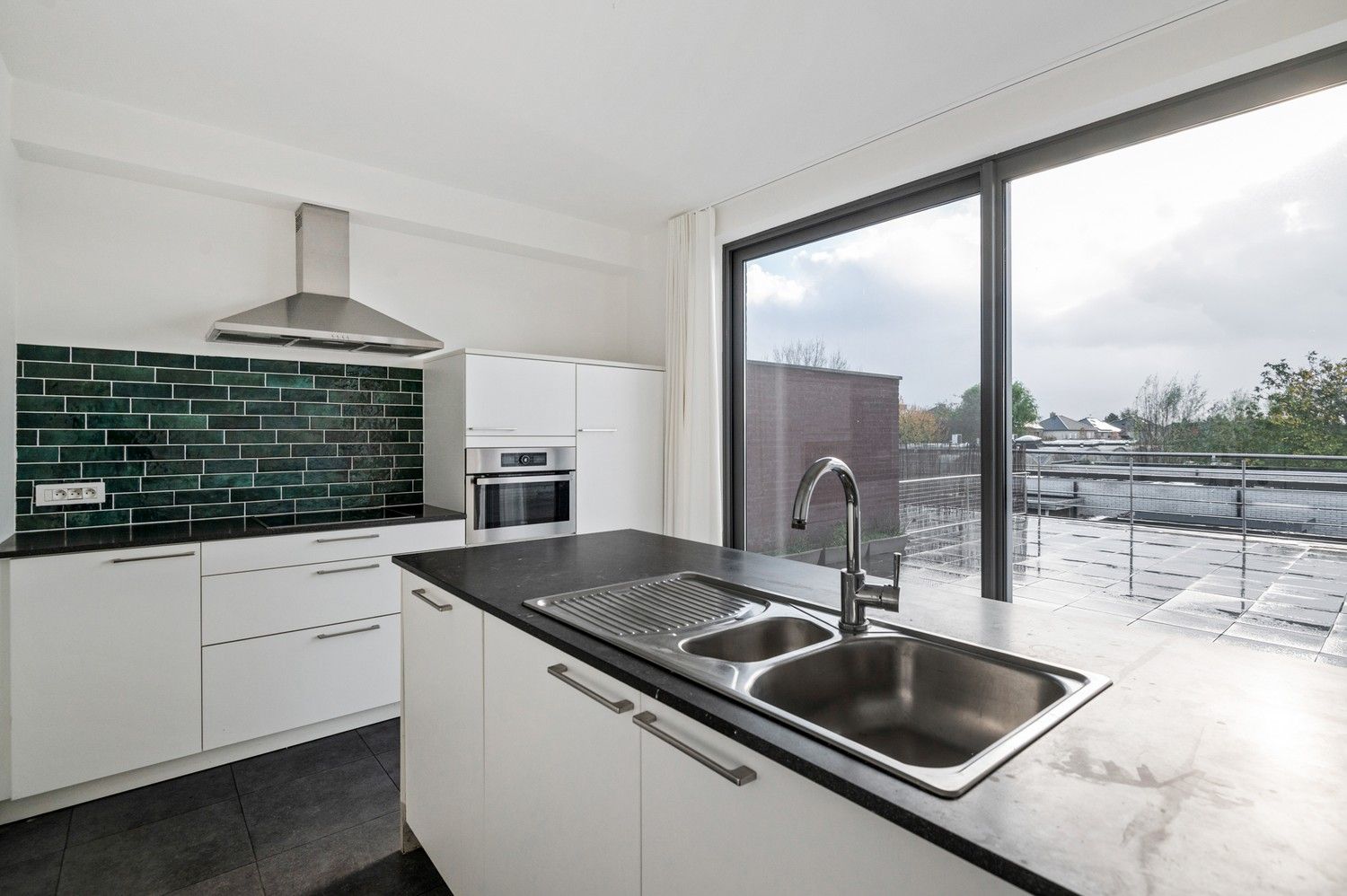 Appartement 2 slpk, riant zonneterras en parking foto 5