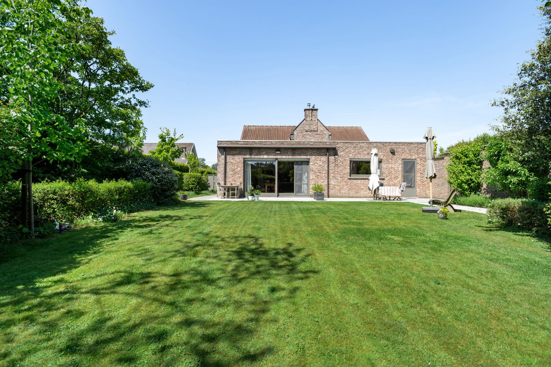 Ruime villa met praktijkruimte in rustige doodlopende straat. foto 19