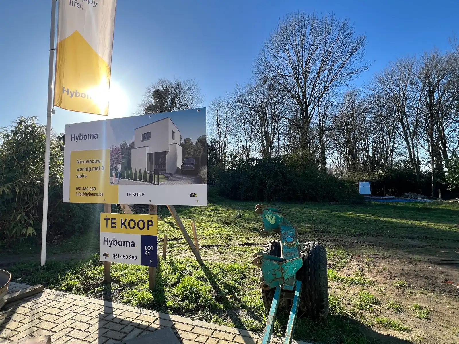 Villaperceel foto {{pictureIndex}}